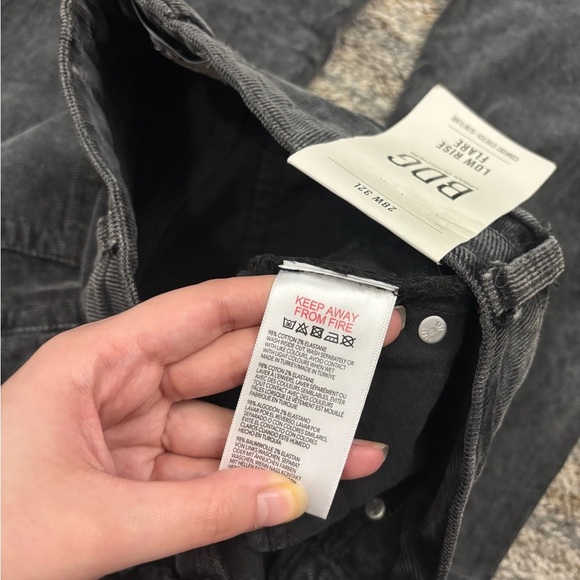BDG Low Rise Flare Leg Corduroy Jeans Sz 28Wx32L NWT | Urban Outfitters Jeans - - Picture 4 of 13